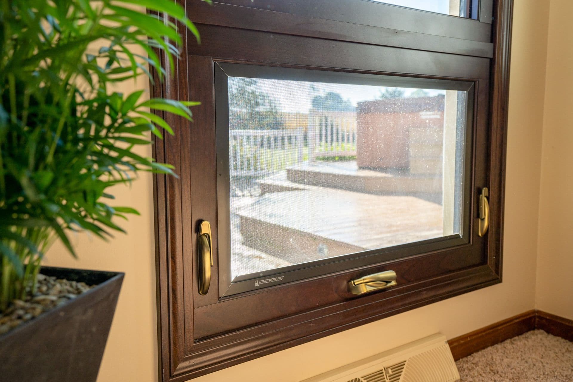 Space-Saving Awning Windows Make Life Easier